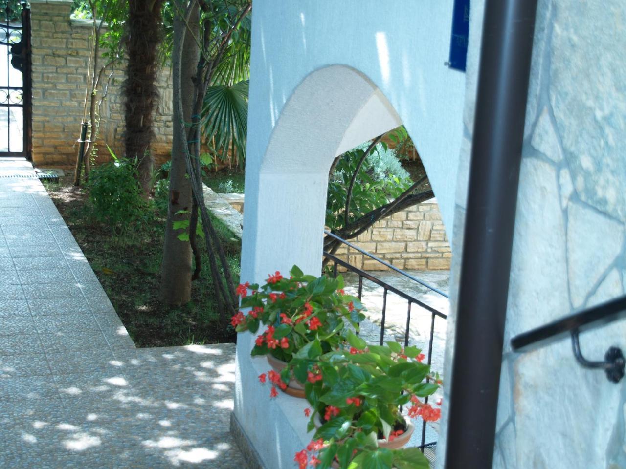 Apartments Frank Ρόβινι Εξωτερικό φωτογραφία